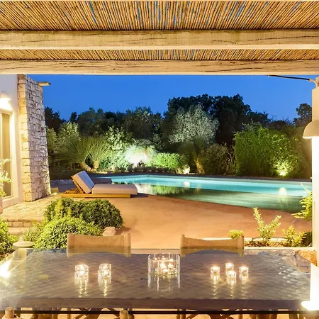 In Mit Privatem Pool By Interhome
