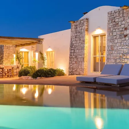 In Mit Privatem Pool By Interhome 펜션
