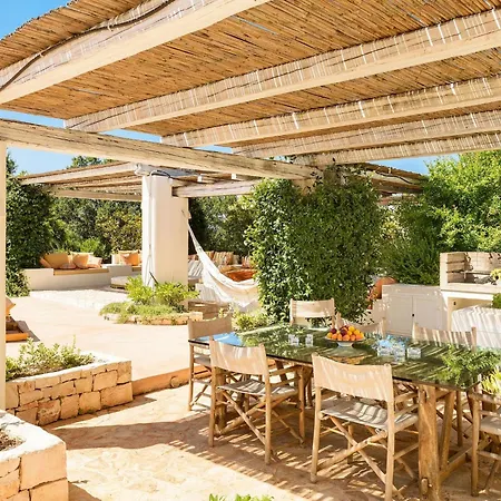 In Mit Privatem Pool By Interhome Holiday home Ostuni