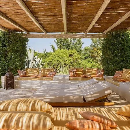 In Mit Privatem Pool By Interhome