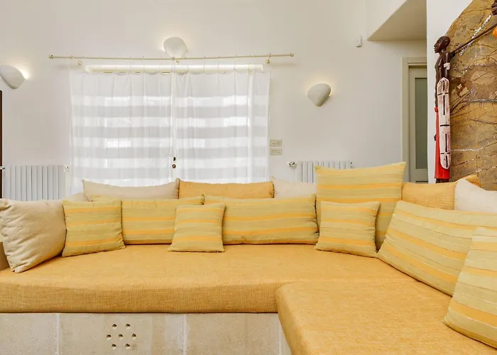 In Mit Privatem Pool By Interhome 奥斯图尼